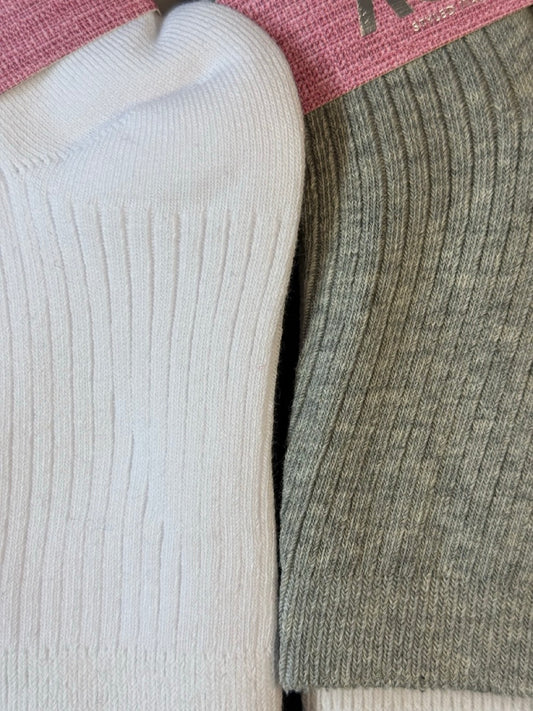 Bombažne nogavice z rebrasto strukturo