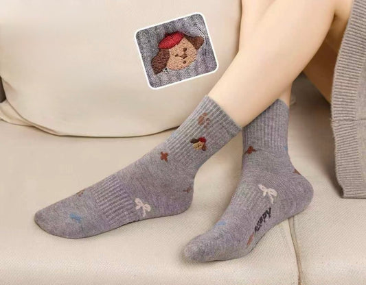 Ženske tople nogavice iz kašmirja z vezenim motivom