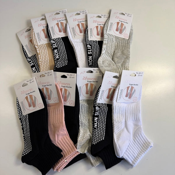 Nogavice z nedrsečim podplatom