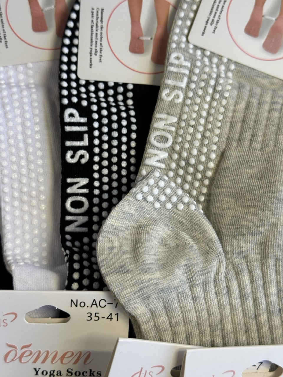 Nogavice z nedrsečim podplatom