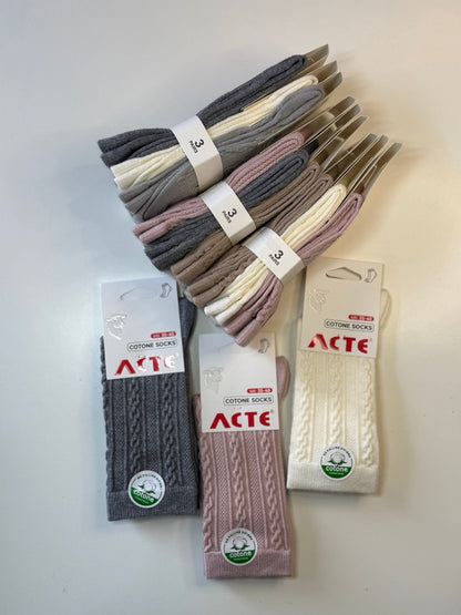 Bombažne nogavice z pletenim vzorcem